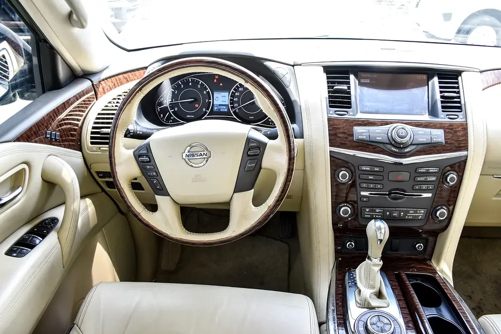 Nissan Patrol LE Platinum 2014, original paint - Image 7