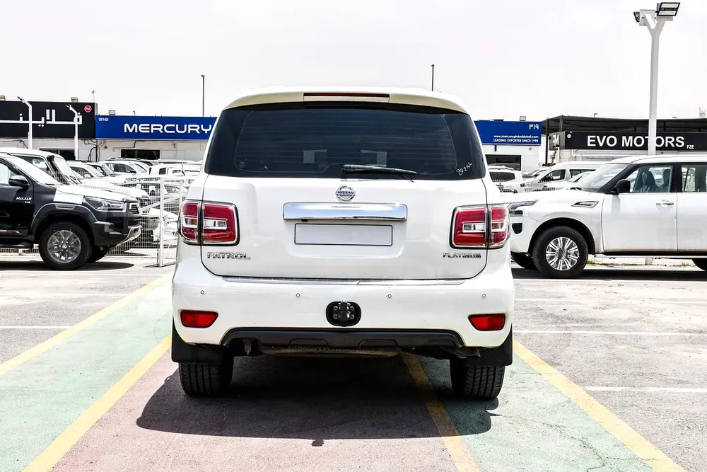 Nissan Patrol LE Platinum 2014, original paint - Image 8