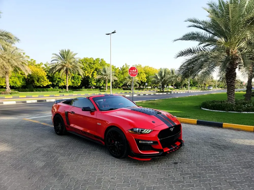 2020 FORD MUSTANG IN VERY GOOD CONDITION - Image 4
