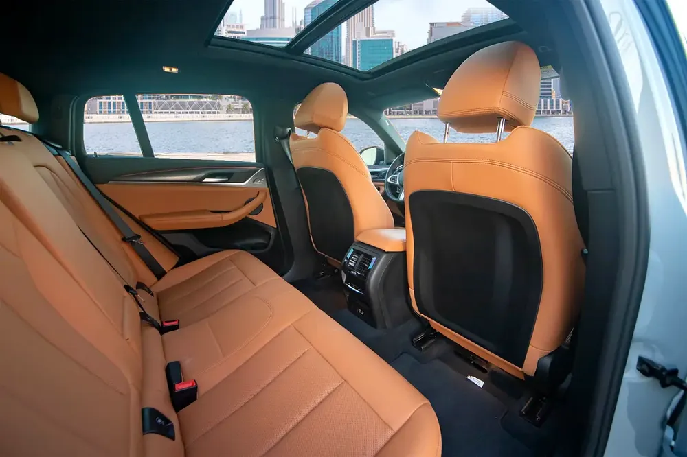 4,410 P.M | 0% Down-Payment | BMW Warranty+Service | Unique Color - Image 10