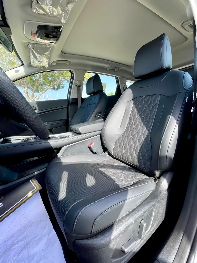 Kia Sportage 2025 - Chinese Specs - Full Option - Image 13