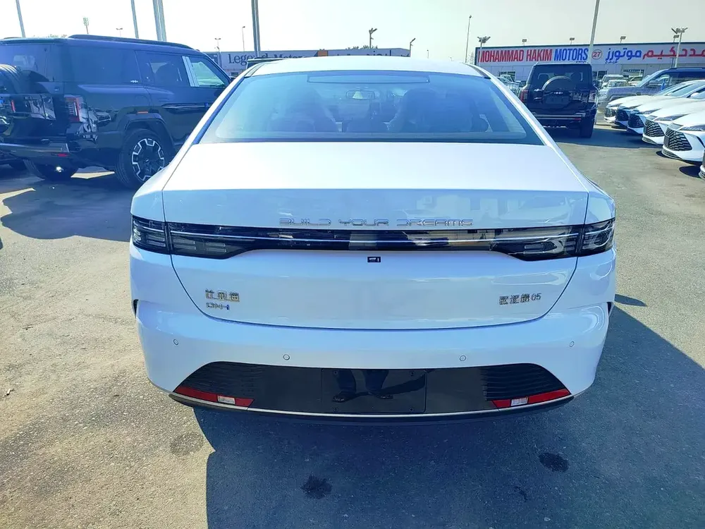 BYD DESTROYER 05 1.5L ||  Plug-In Hybrid || Export Only - Image 4