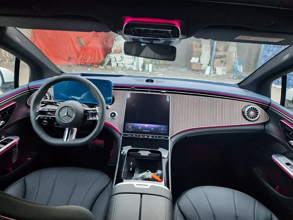 Mercedes-Benz EQE 500 4MATIC 2025 - Chinese Specs - GCC Stock - Image 14