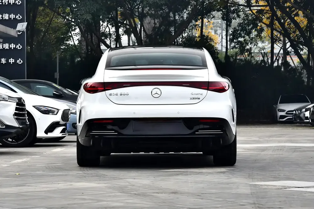 Mercedes-Benz EQE 500 4MATIC 2025 - Chinese Specs - GCC Stock - Image 5