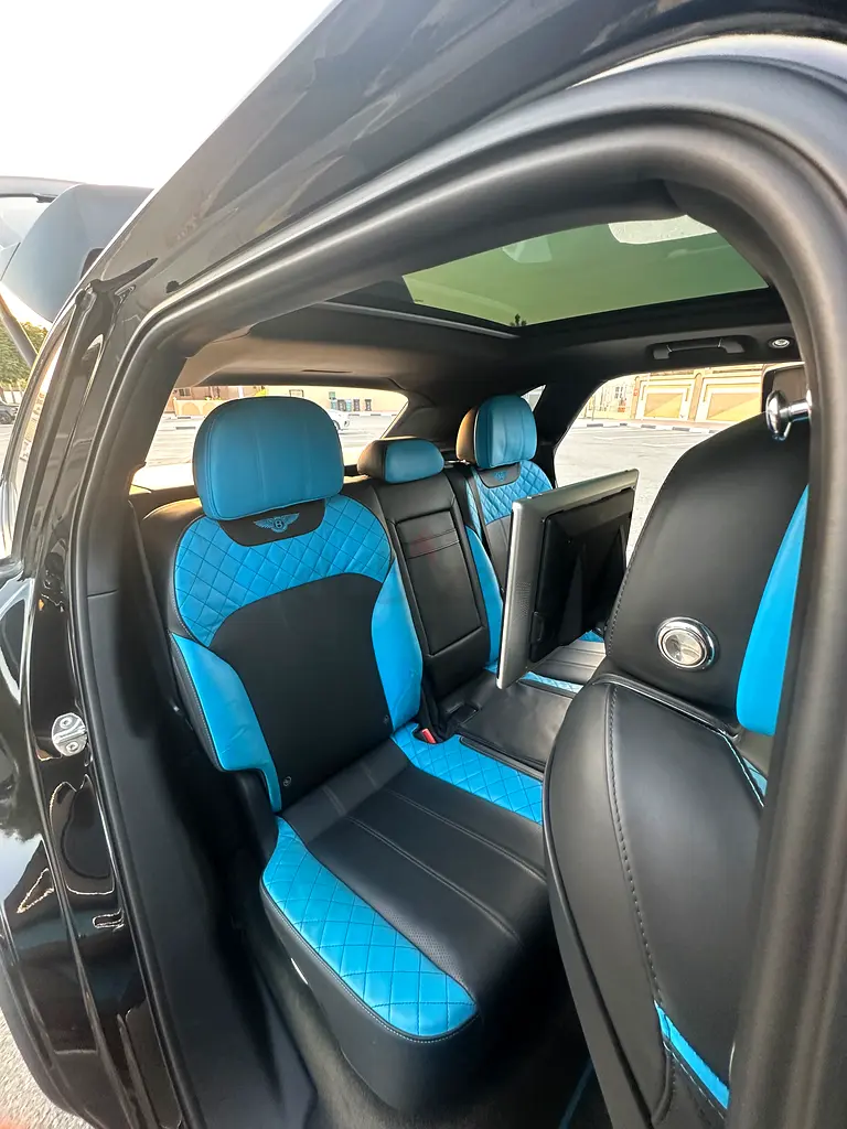 Bentley Bentayga W12 First Edition AWD 2018 | GCC Specs | Pristine Condition - Image 10