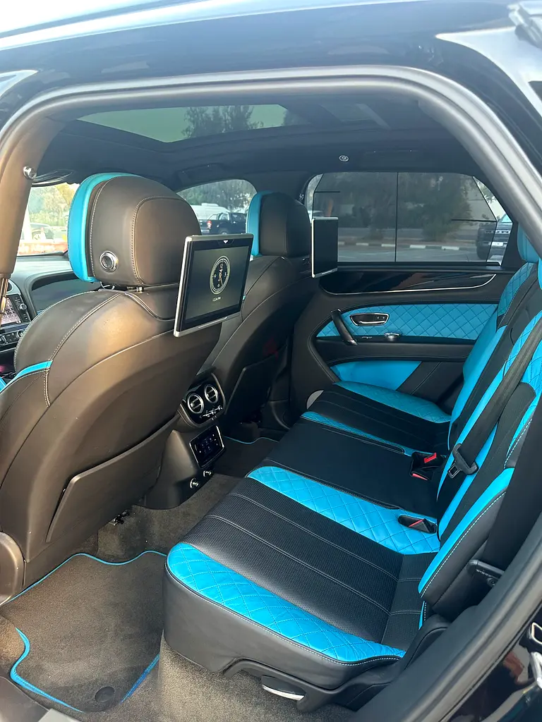 Bentley Bentayga W12 First Edition AWD 2018 | GCC Specs | Pristine Condition - Image 6