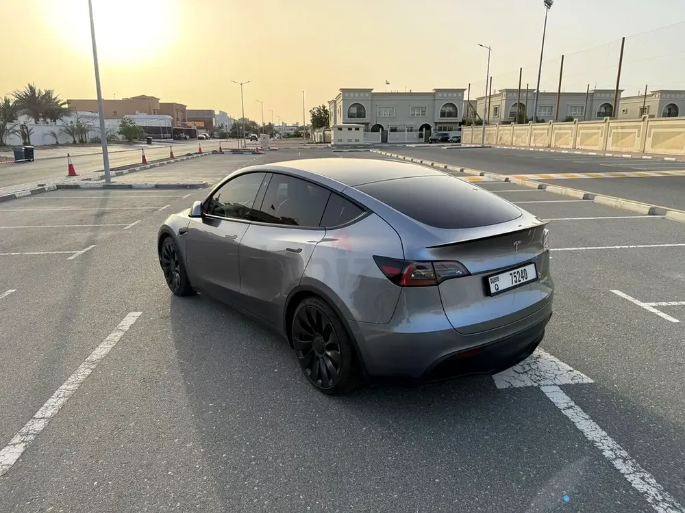 Tesla Model Y Performance 2024 GCC Specs - Image 4