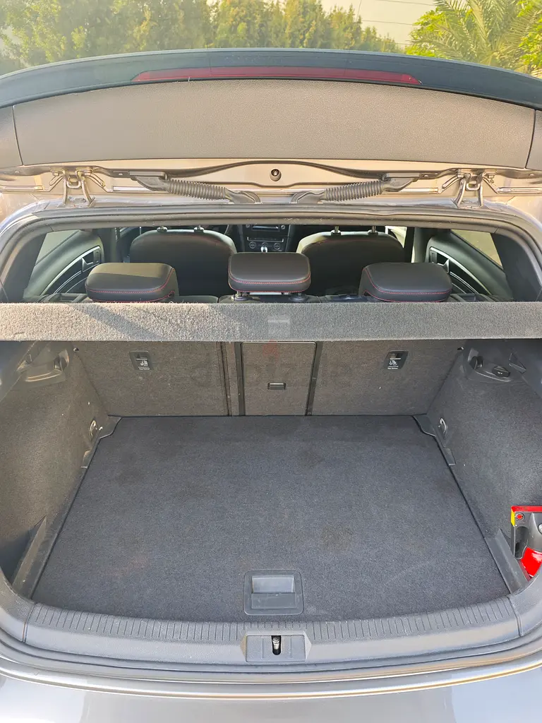 Volkswagen Golf GTI 2014 | GCC Specs | Well Maintained - Image 7