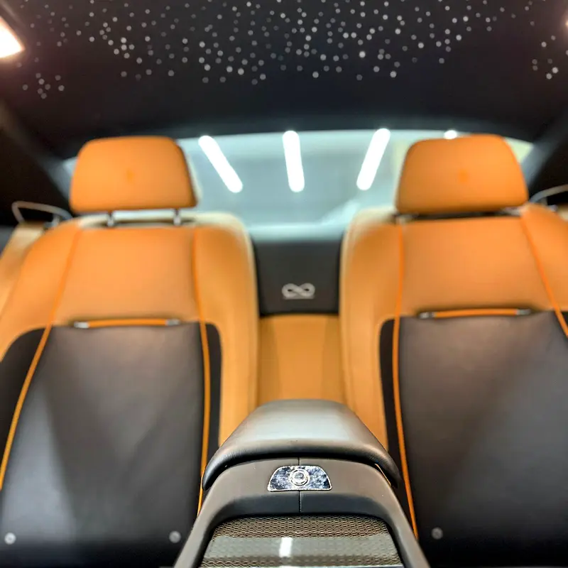 Rolls-Royce Wraith Black Badge 2018 - GCC Specs - Impeccable Condition - Image 13