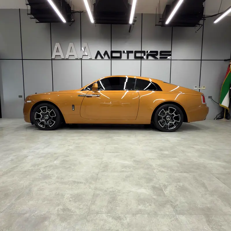 Rolls-Royce Wraith Black Badge 2018 - GCC Specs - Impeccable Condition - Image 4