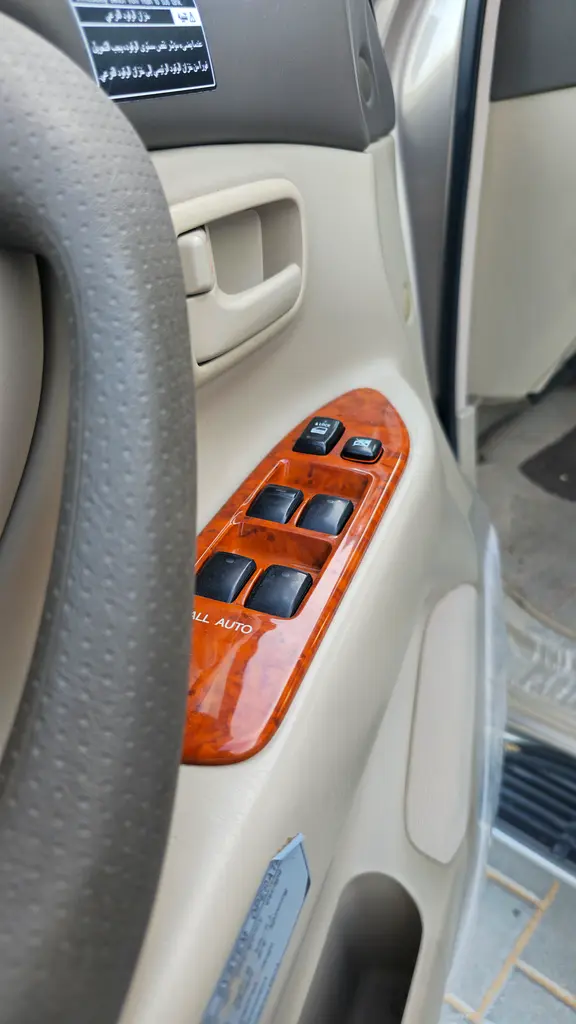 Toyota Land Cruiser VXR TOP 2006 GCC Specs - Image 10