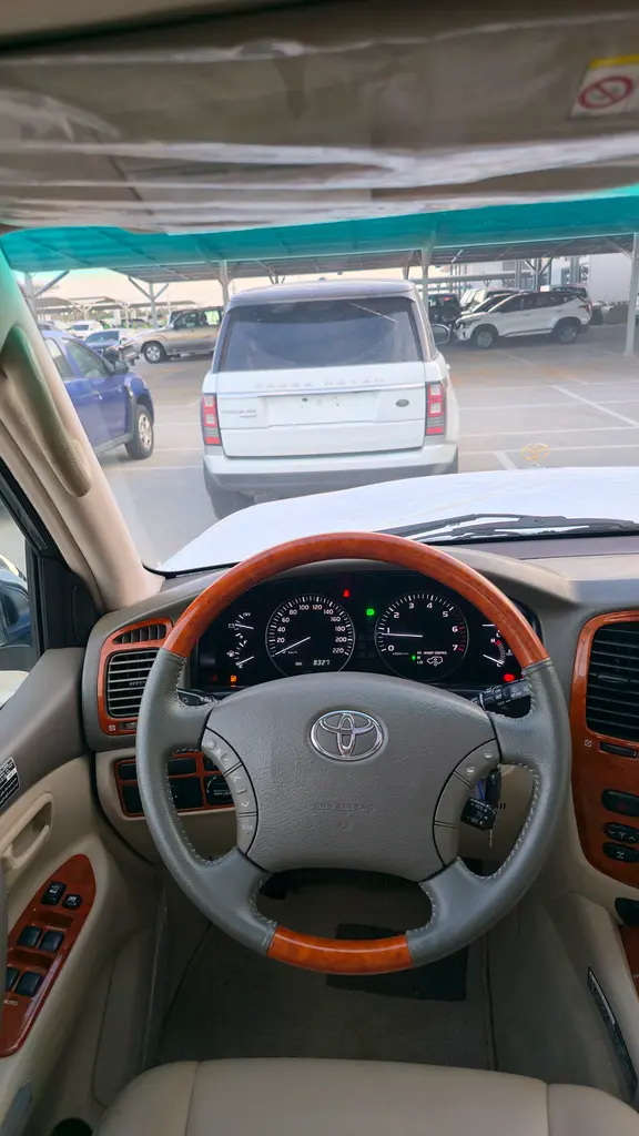 Toyota Land Cruiser VXR TOP 2006 GCC Specs - Image 8