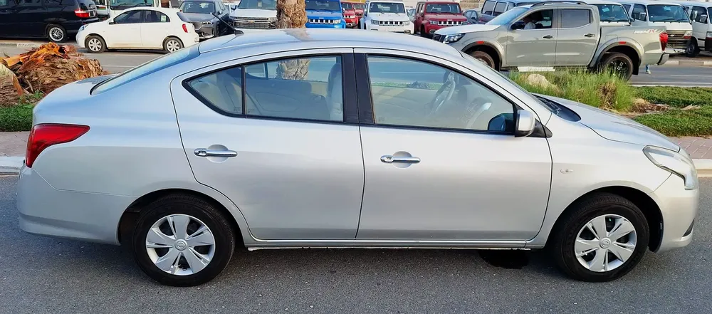 NISSAN SUNNY 2019 - Image 20
