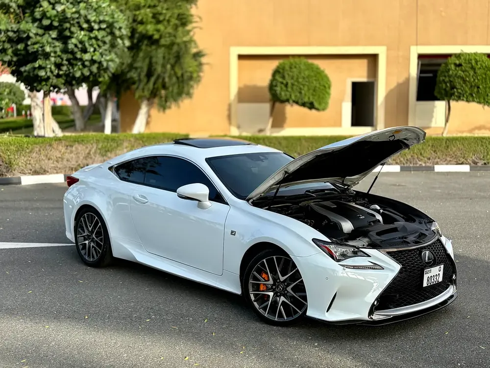LEXUS RC 350 F SPORT / 2017 / GCC / AGENCY MAINTAINED/ ORIGINAL KM/ 2 KEYS / DIRECT OWNER - Image 6