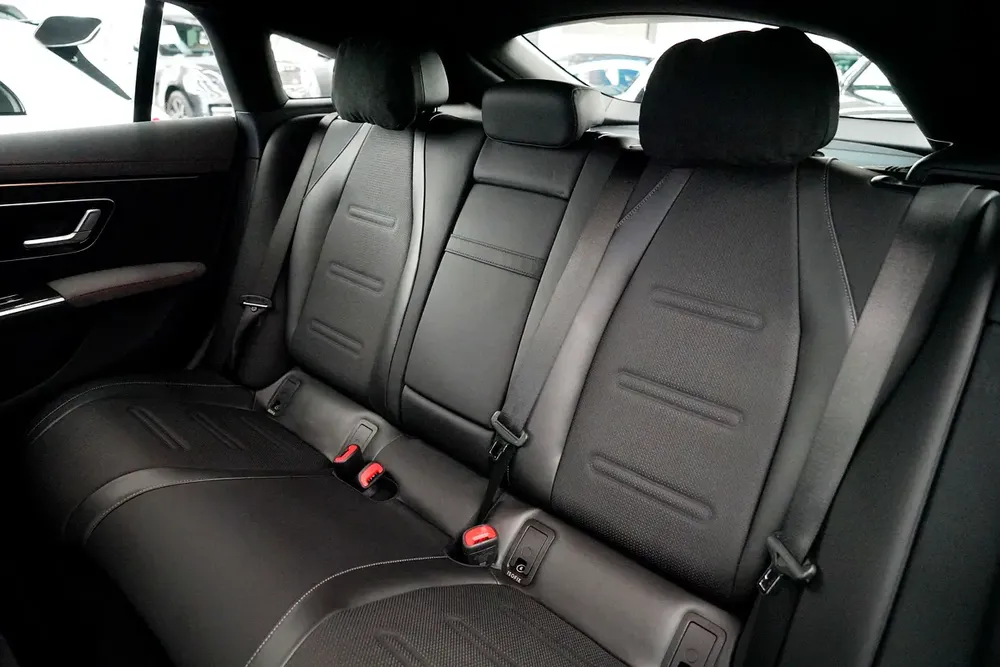 2023 MERCEDES EQS 53 AMG 4M+ / GCC / DEALER WARRANTY - Image 14