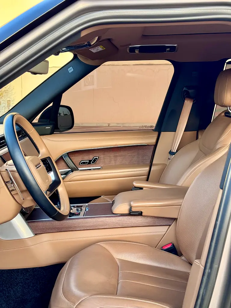 2023 Land Rover Range Rover HSE P530 | GCC Specs | Low Mileage - Image 6