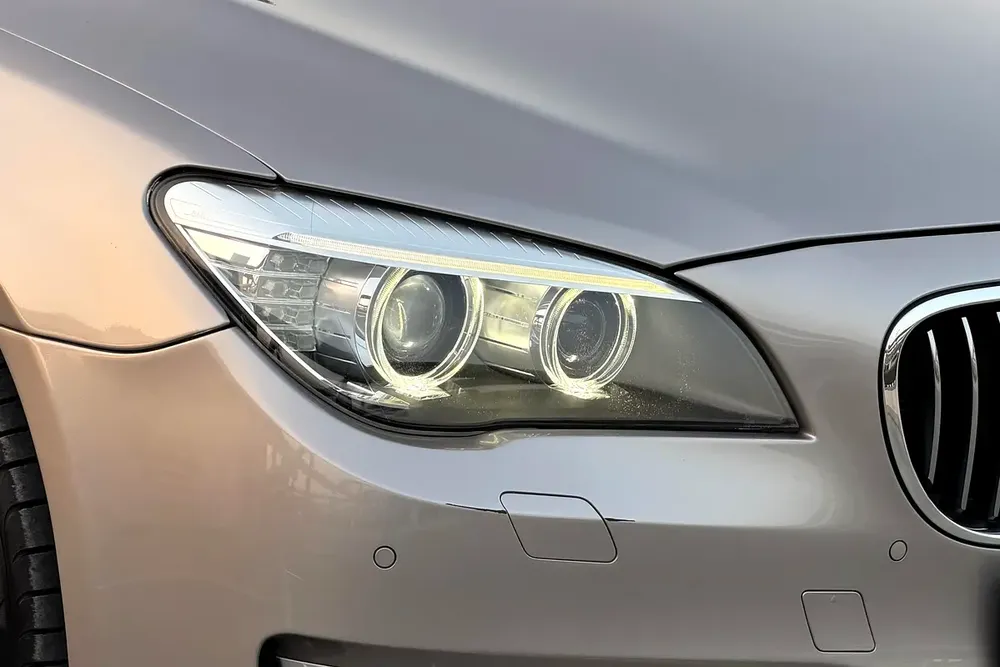 AGMC Service History / Low Mileage | BMW 740Li Luxury 2015 GCC Specifications ( Single Owner ) - Image 5