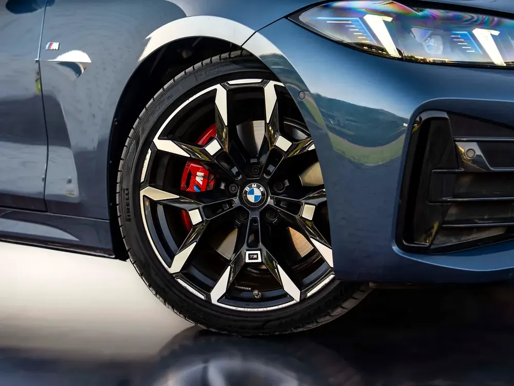 0% DOWN PAYMENT | THE MAY ADVANTAGE | 420i M SPORT CONVERTIBLE | WARRANTY + SERVICE AGENCY - Image 7