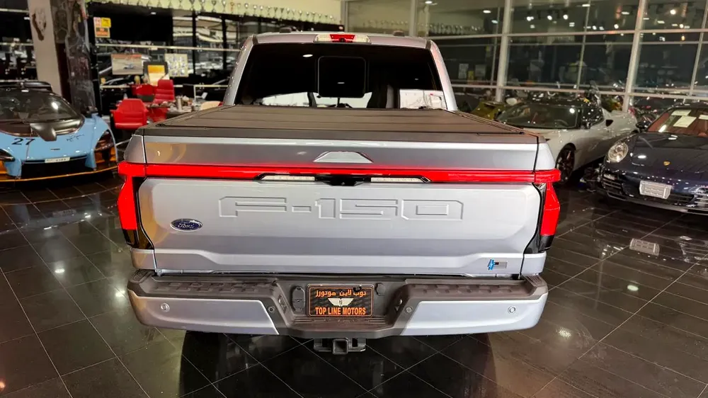FORD F-150 LIGHTNING LARIAT ,EV, NO ACCIDENT, NO PAINT - Image 11