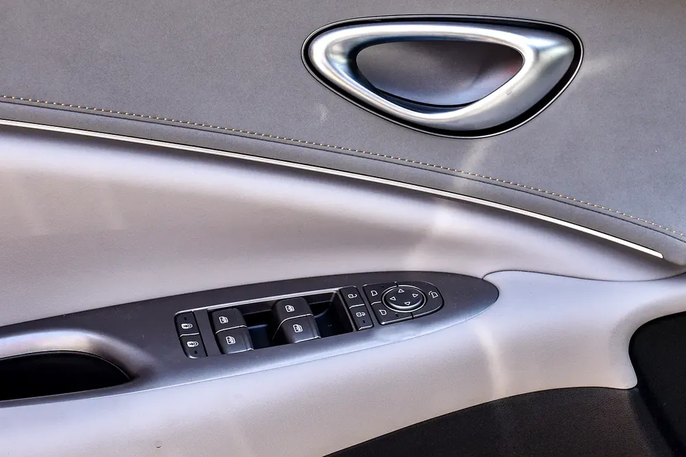 BYD Sea Lion 06 DM-i 170 NavigationPlusversion MSRP-1568 - Image 15