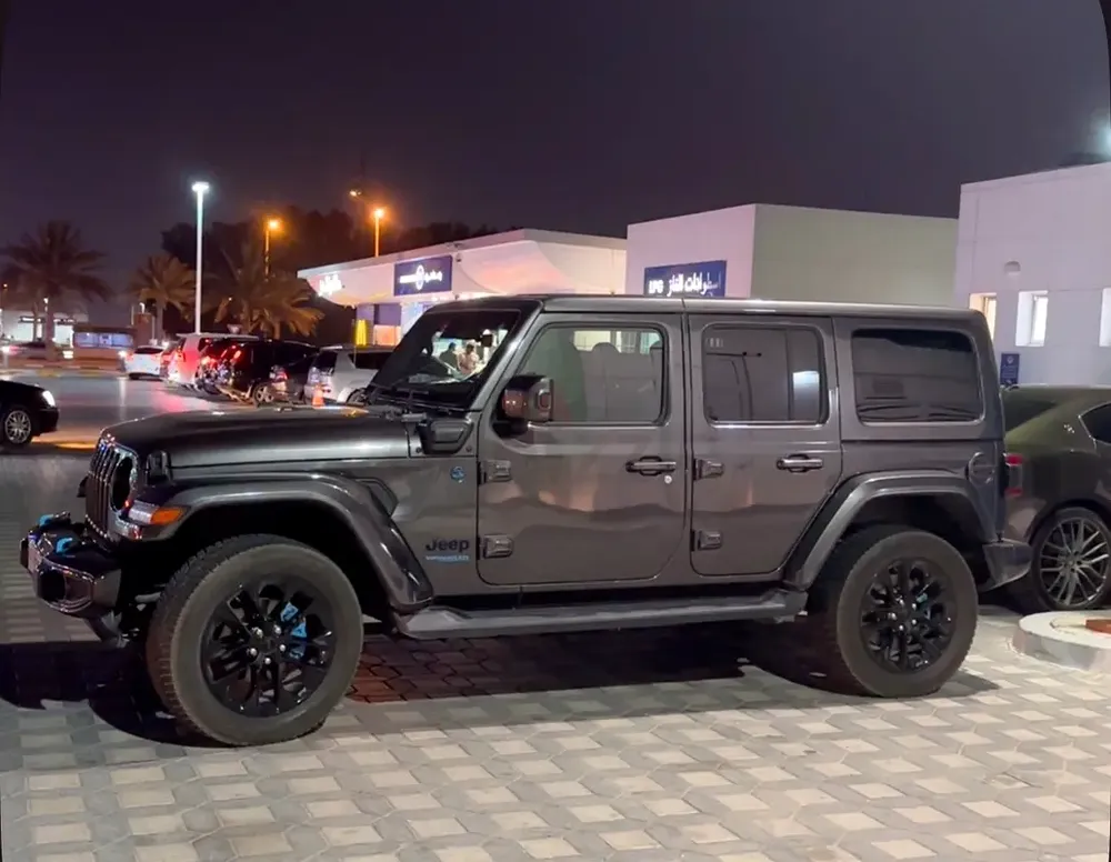 Jeep Wrangler 4xe Sahara 2021 | Canadian Specs | Plug-in Hybrid - Image 8