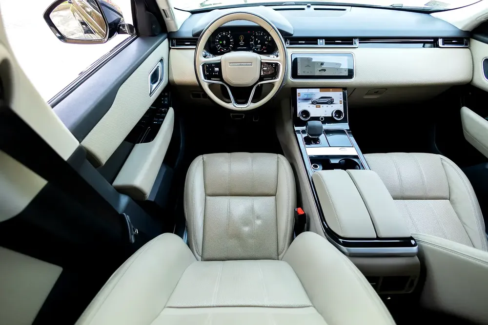 Range Rover Velar SE P250 R-Dynamic 2022 GCC | Agency Warranty | Flexible D.P. - Image 14