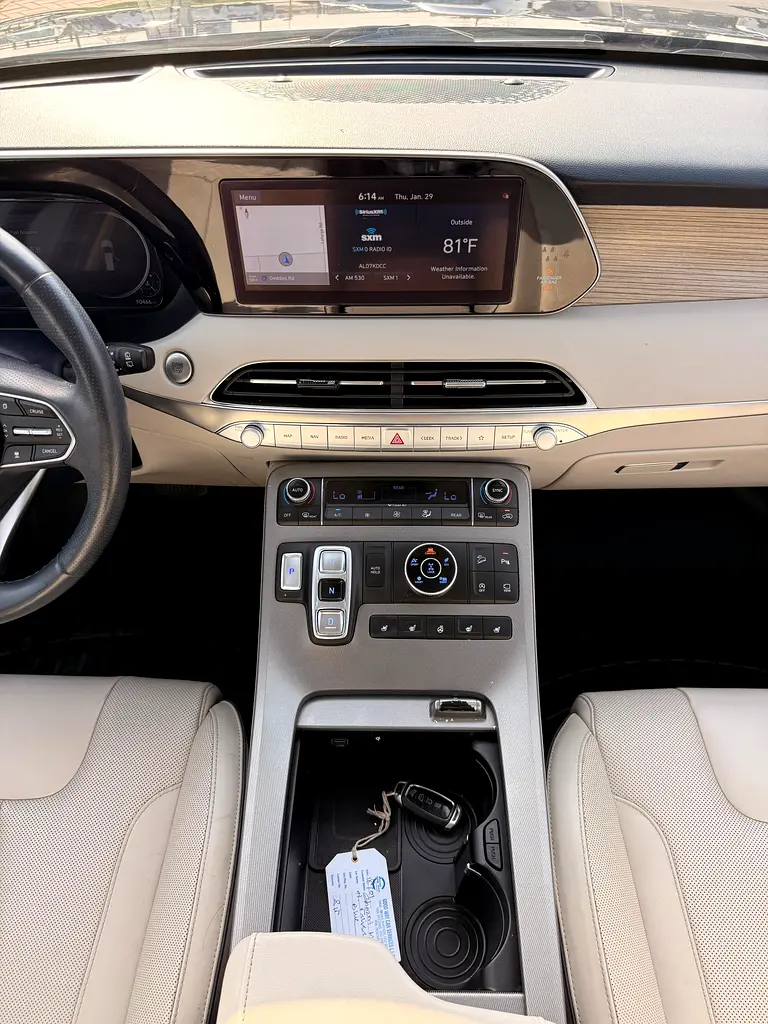 HYUNDAI PALISADE 2021 WITH panoramic Roof Full Option - Image 14