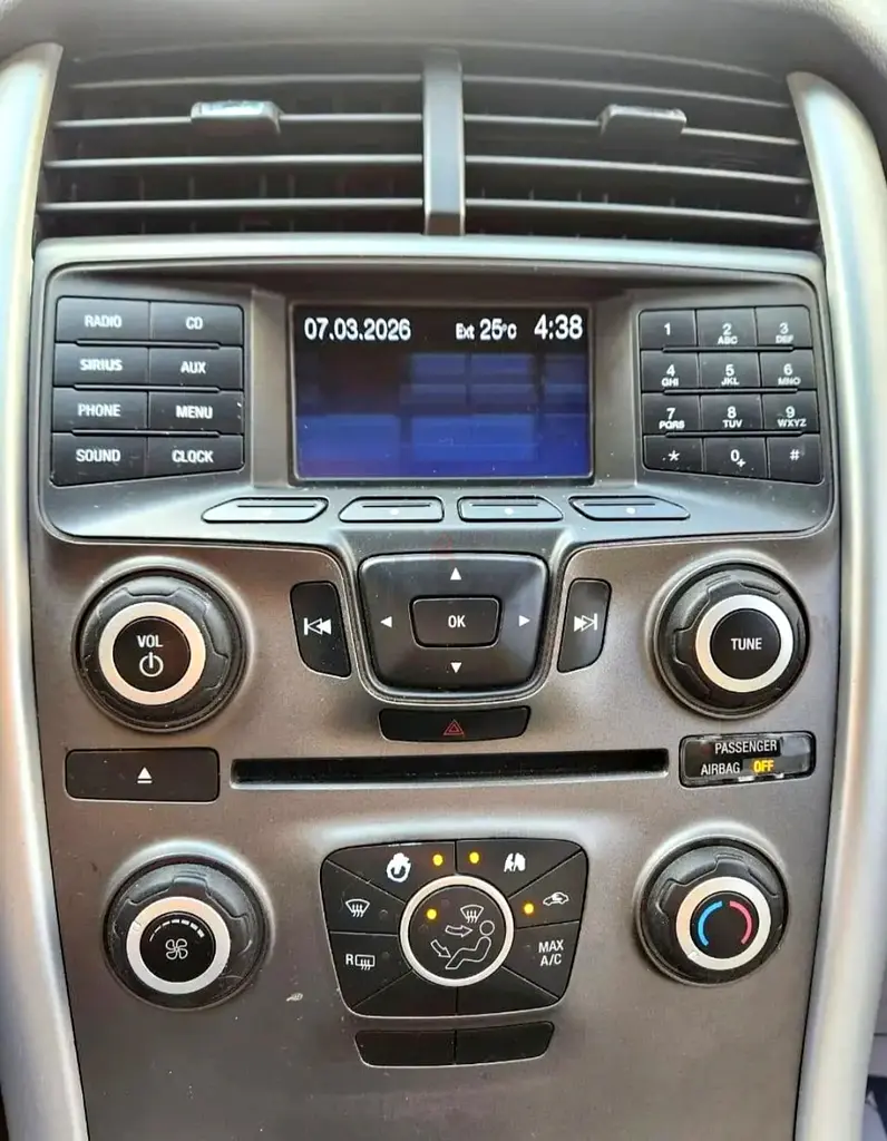 Ford Edge SEL 2013 - Well Maintained - Canadian Specs - Image 7