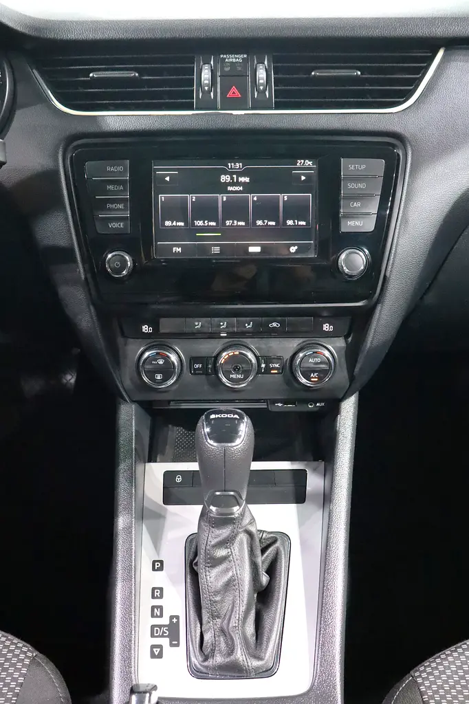 TSI Turbo . GCC Specs . Excellent Condition - Image 12