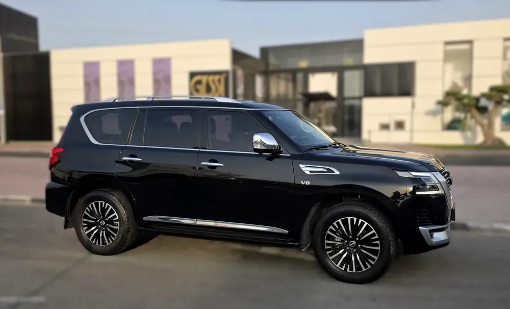 Nissan Patrol LE Platinum 2023 - GCC Specs - Perfect Condition - Image 5