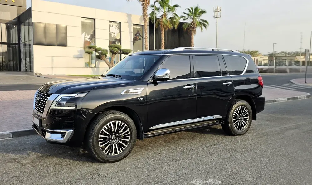 Nissan Patrol LE Platinum 2023 - GCC Specs - Perfect Condition - Image 9