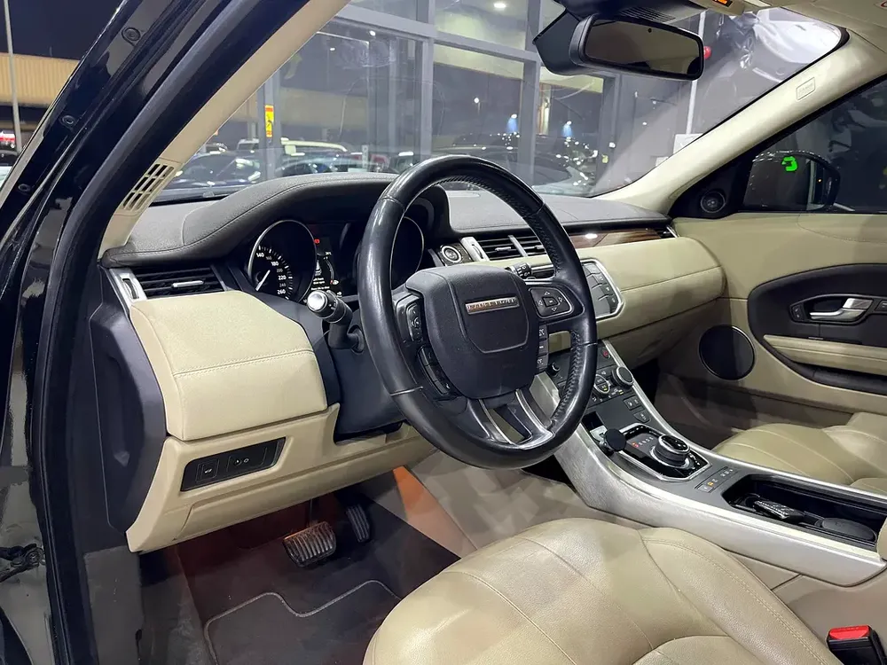 RANGE ROVER EVOQUE 2018 FIRST OWNER LADY DRIVEN 2.0L TURBO - Image 10