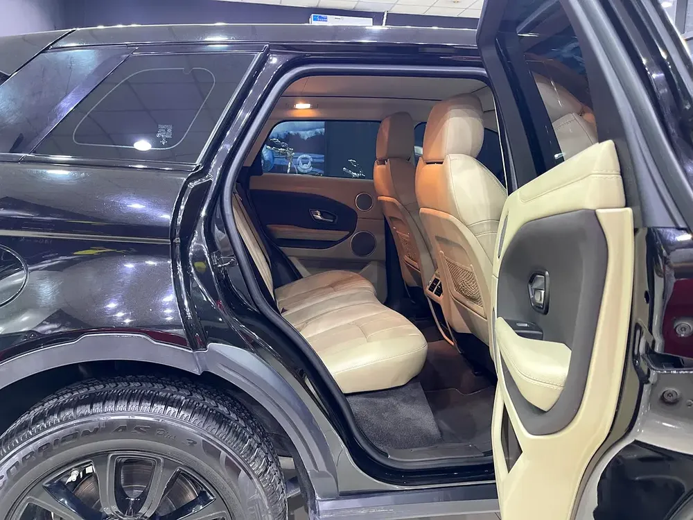 RANGE ROVER EVOQUE 2018 FIRST OWNER LADY DRIVEN 2.0L TURBO - Image 15