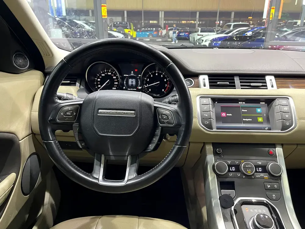 RANGE ROVER EVOQUE 2018 FIRST OWNER LADY DRIVEN 2.0L TURBO - Image 19