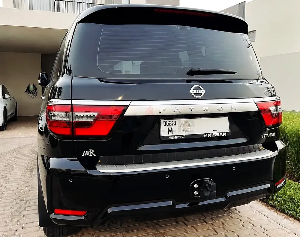 Nissan Patrol - Titanium V6 2021 GCC Specs - Excellent Condition FIRST OWNER - Image 4