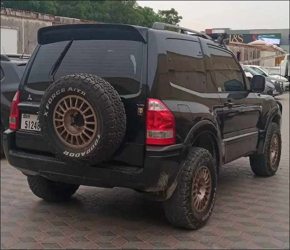 Fully loaded Pajero for sale - Image 6