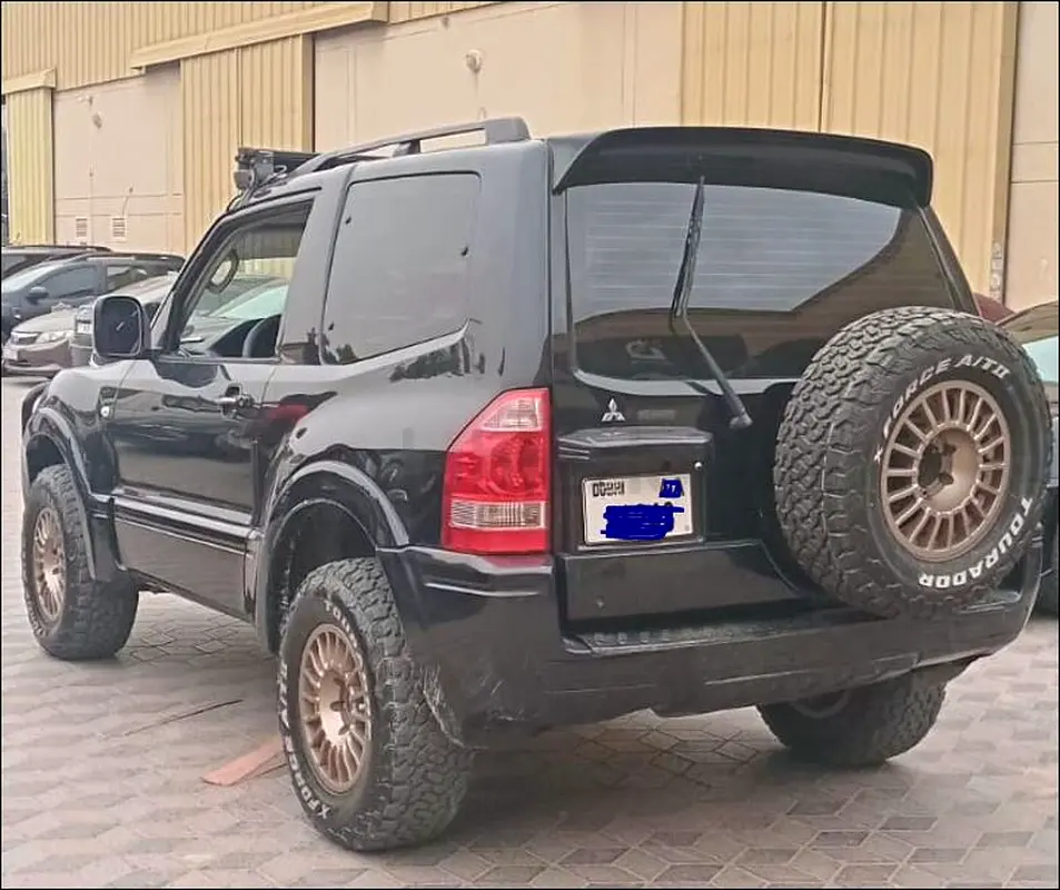 Fully loaded Pajero for sale - Image 7