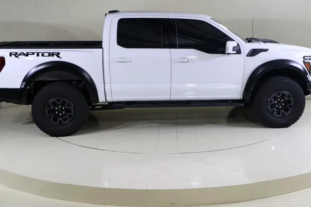 F150 RAPTOR R @ AL TAYER MOTORS PRE OWNED SHOWROOM AL QUOZE. - Image 4