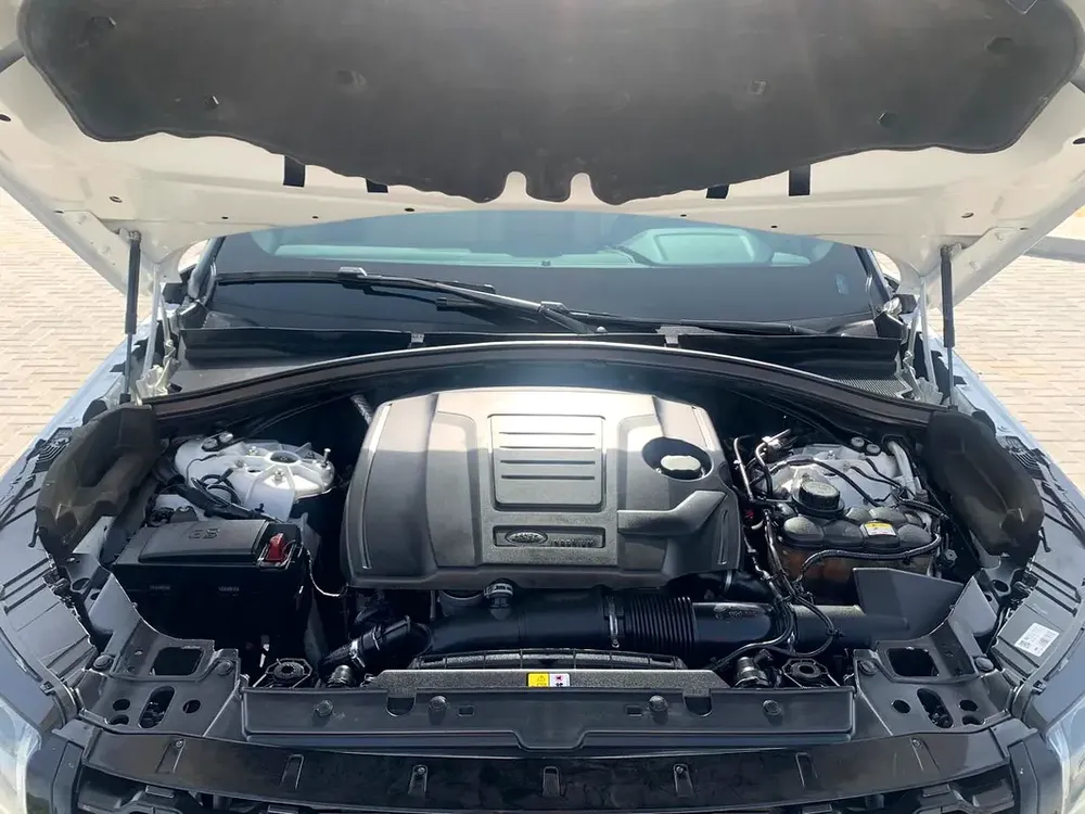 RANGE ROVER VELAR - P250 S - 4 CYLINDER - FULL OPTIONS - Image 16