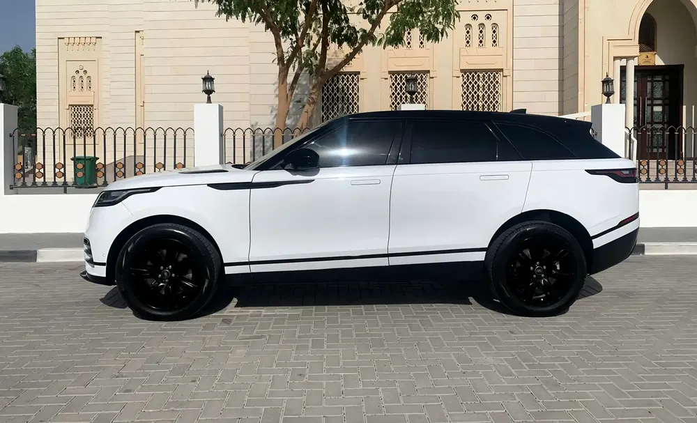 RANGE ROVER VELAR - P250 S - 4 CYLINDER - FULL OPTIONS - Image 4