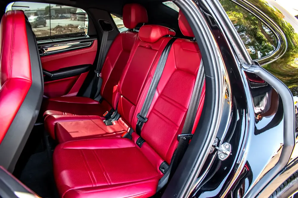 2023 Porsche Cayenne Coupe 5500 AED M/P With 0% DownPayment - Image 10