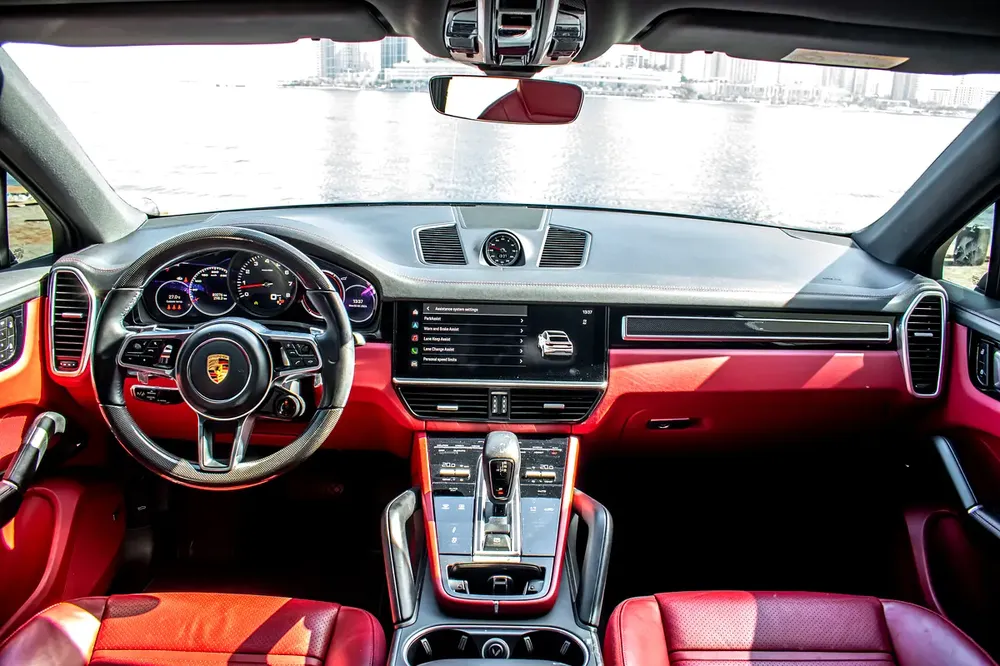 2023 Porsche Cayenne Coupe 5500 AED M/P With 0% DownPayment - Image 12