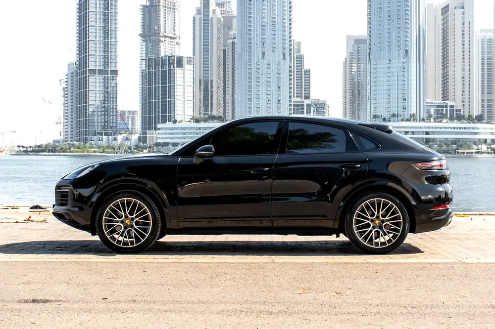 2023 Porsche Cayenne Coupe 5500 AED M/P With 0% DownPayment - Image 4