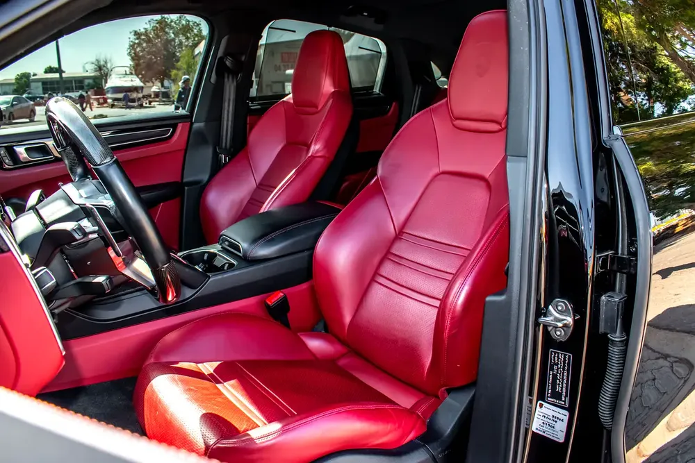 2023 Porsche Cayenne Coupe 5500 AED M/P With 0% DownPayment - Image 9