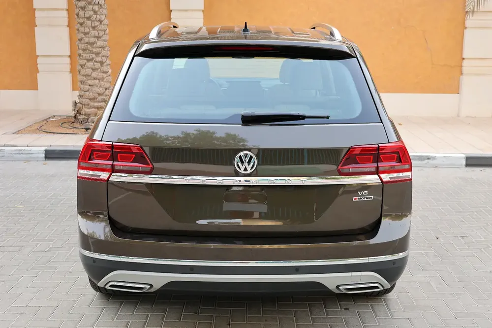 VOLKSWAGEN TERAMONT SEL V6 4MOTION - GCC SPECS - FULL SERVICE HISTORY FROM AGENCY - ACCIDENT FREE - - Image 8