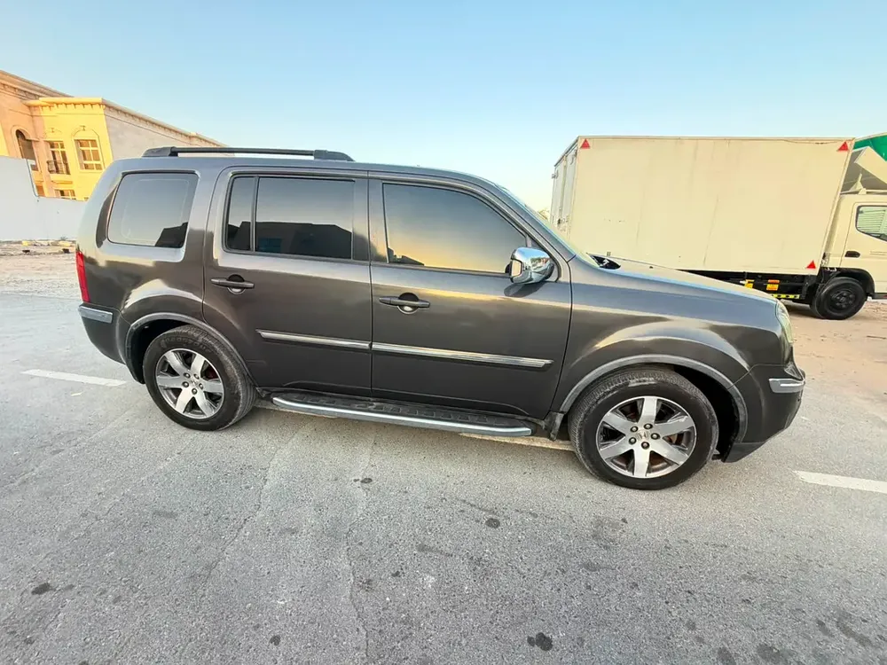 Honda Pilot Touring 2013 | GCC Specs | Top Line | Very Well Maintained - Image 5