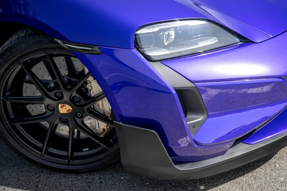2025 Porsche Taycan Turbo GT | Weissach Package |
Porsche Warranty - Image 4