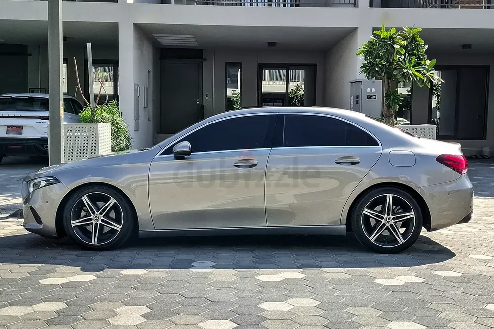 AED 1063/month | 2020 Mercedes-Benz A-Class A 200 | GCC Specs | Ref#384097 - Image 5