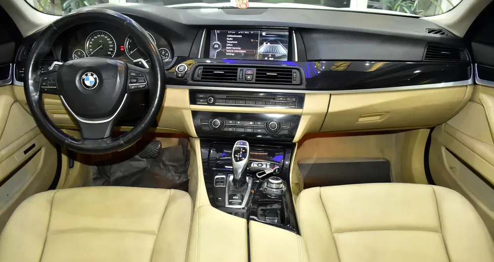 EXCELLENT DEAL for our BMW 520i ( 2012 Model ) in White Color GCC Specs - Image 11