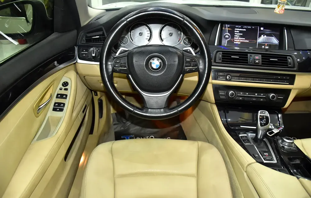 EXCELLENT DEAL for our BMW 520i ( 2012 Model ) in White Color GCC Specs - Image 12
